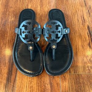 TORY BURCH MILLER PATENT SANDAL BLACK SIZE 8-USED LIKE NEW